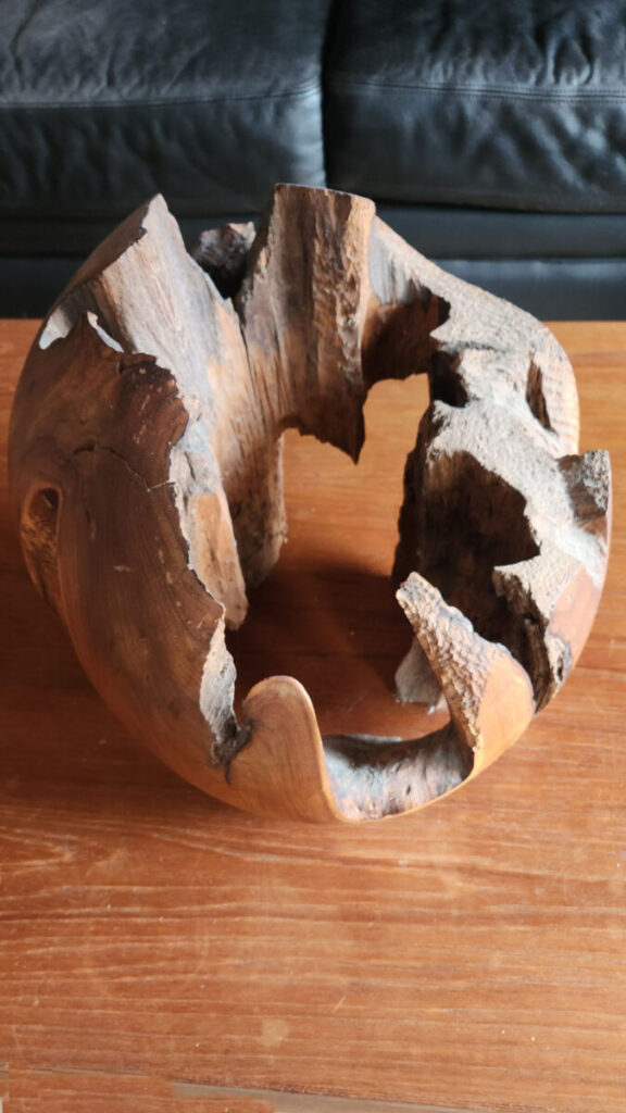 FIN DU MONDE 15" diameter , butternut wood, 00 SOLD